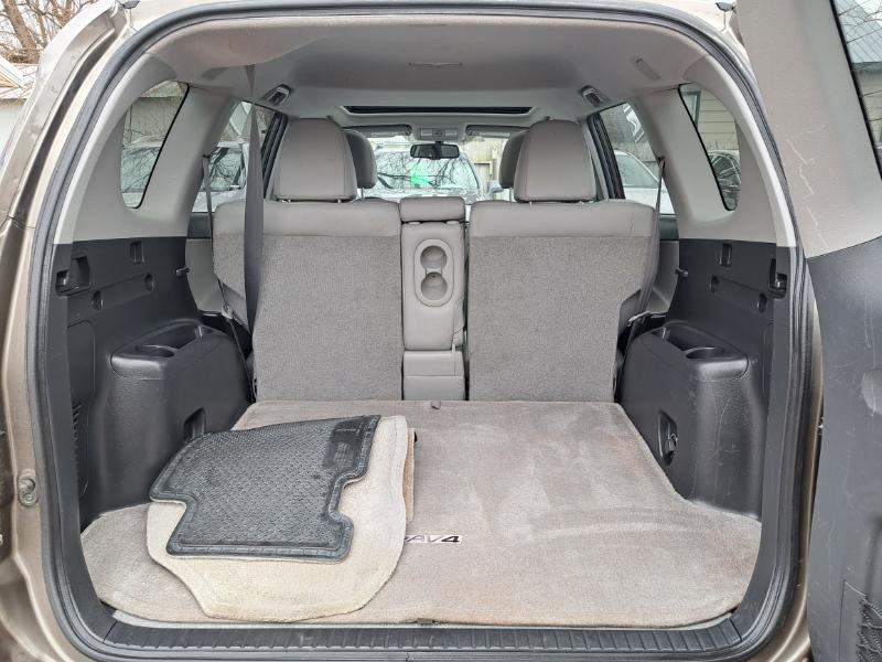 Toyota RAV4 Limited I4 4WD 2012