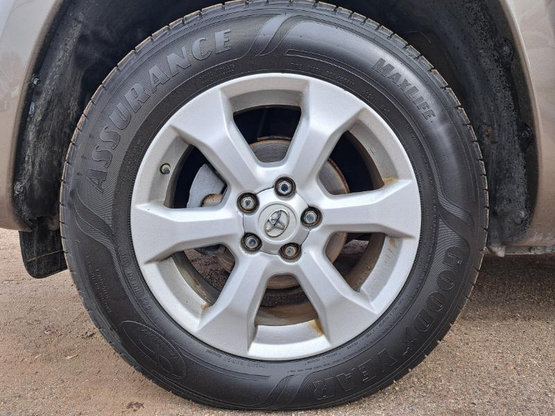 Toyota RAV4 Limited I4 4WD 2012