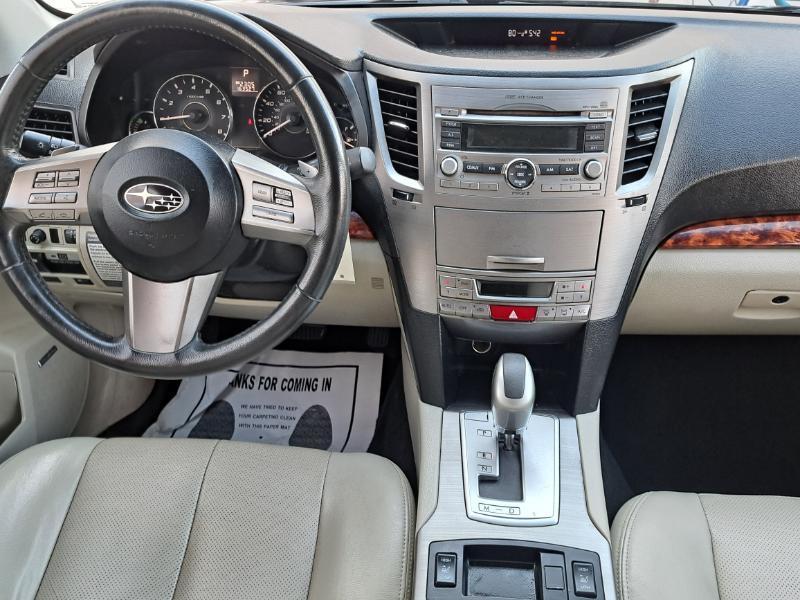 Subaru Outback 2.5i Limited 2011