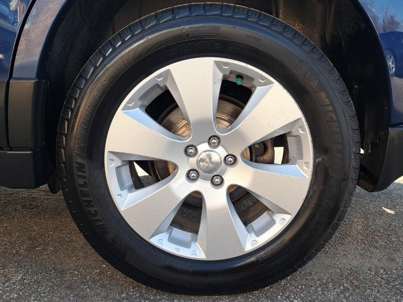 Subaru Outback 2.5i Limited 2011