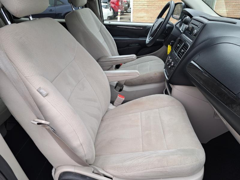 Dodge Grand Caravan SE 2012