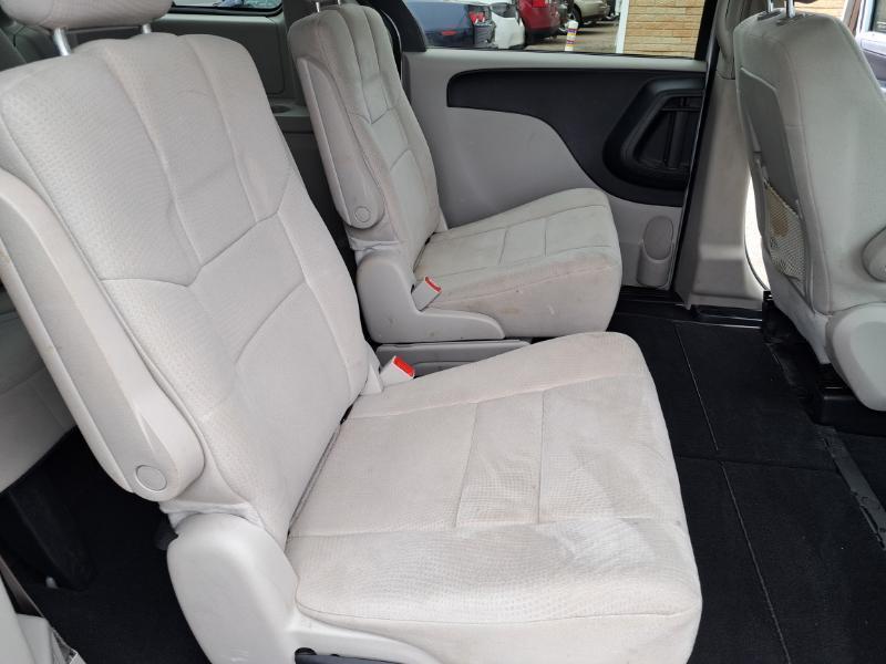 Dodge Grand Caravan SE 2012