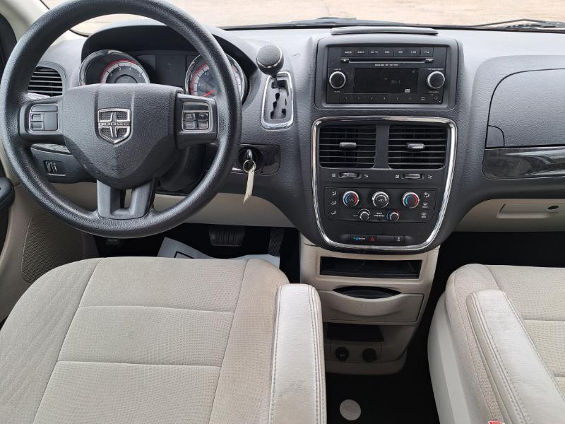 Dodge Grand Caravan SE 2012