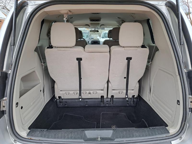 Dodge Grand Caravan SE 2012