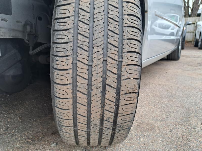 Dodge Grand Caravan SE 2012