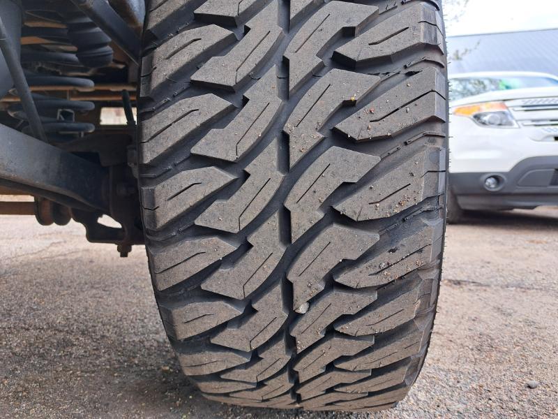Chevrolet Avalanche LT 4WD 2011