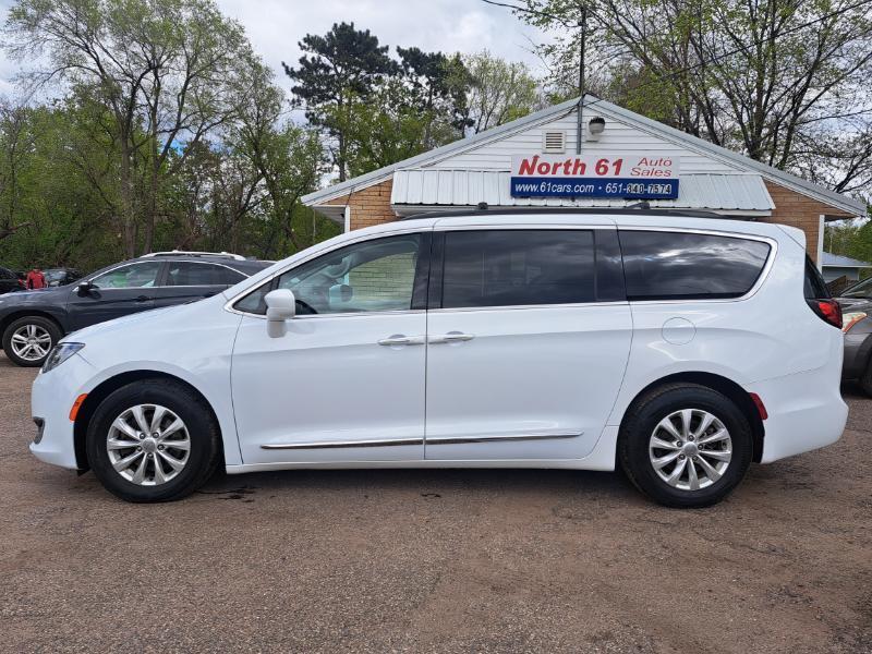 Chrysler Pacifica Touring-L 2017