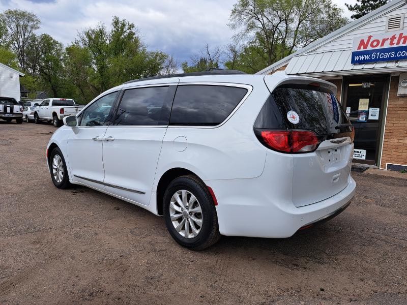 Chrysler Pacifica Touring-L 2017