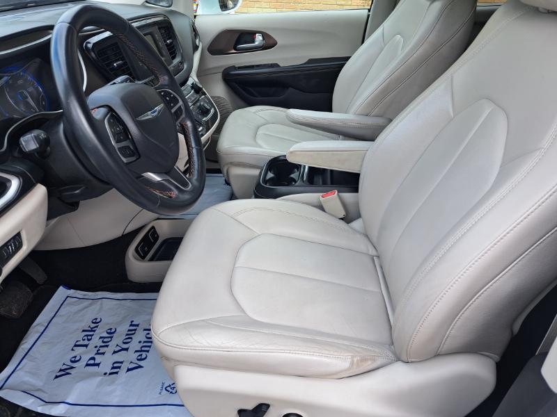 Chrysler Pacifica Touring-L 2017