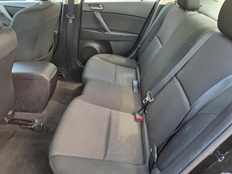 Mazda MAZDA3 i Sport 4-Door 2013