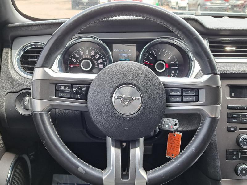 Ford Mustang V6 Coupe 2014