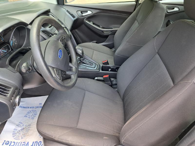 Ford Focus SE Sedan 2017