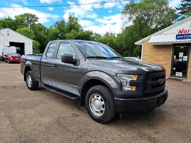 Ford F-150 XL SuperCab 6.5-ft. Bed 2WD 2017
