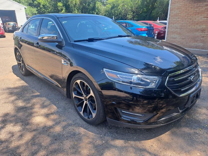 Ford Taurus Limited AWD 2015