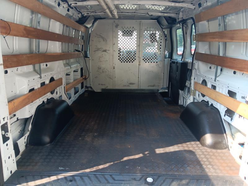 Ford Transit 250 Van Low Roof 60/40 Pass.130-in. WB 2016