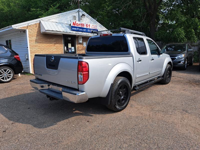 Nissan Frontier SL Crew Cab 4WD 2011