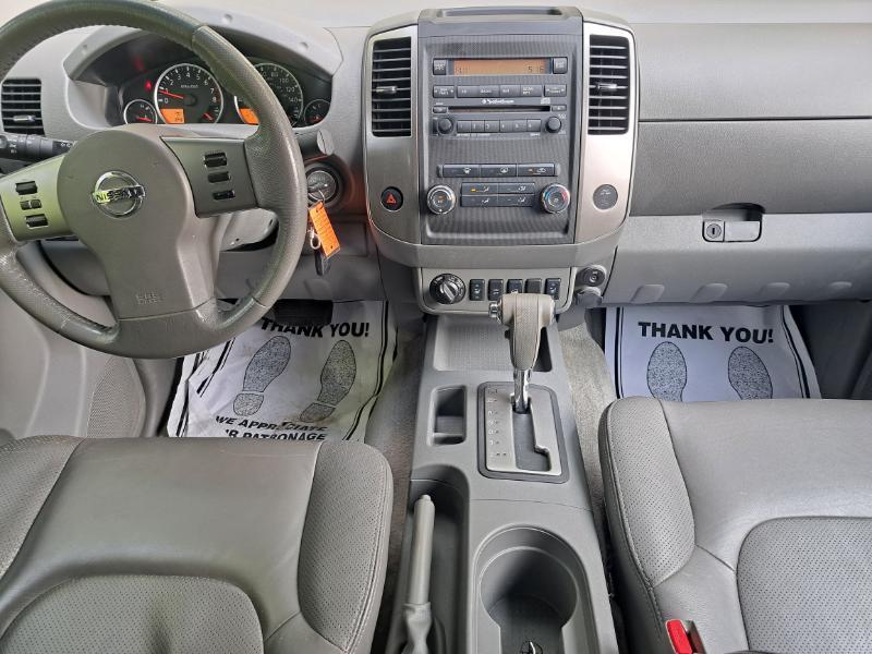 Nissan Frontier SL Crew Cab 4WD 2011