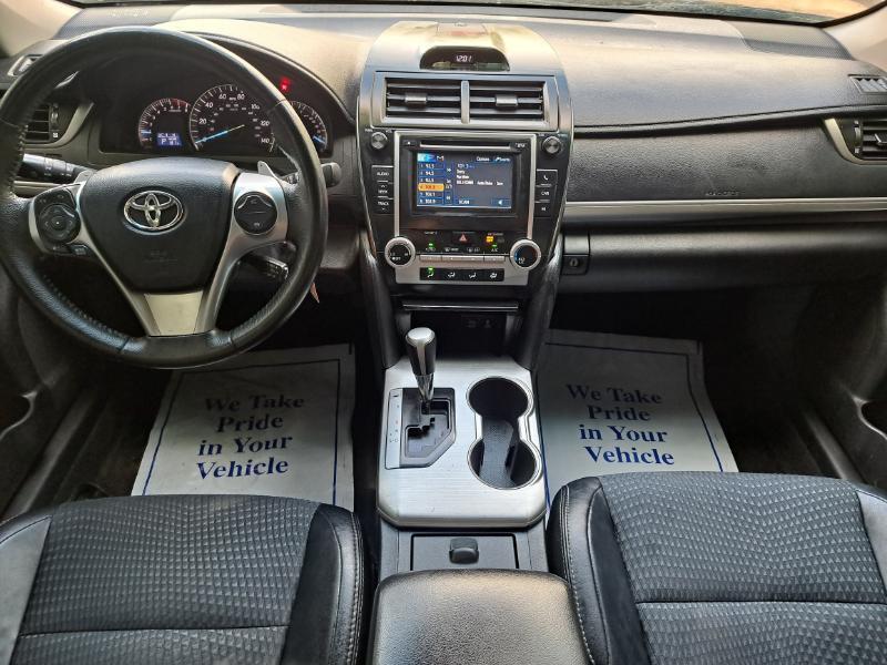 Toyota Camry L 2012