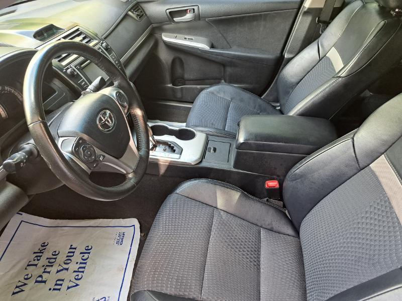 Toyota Camry L 2012