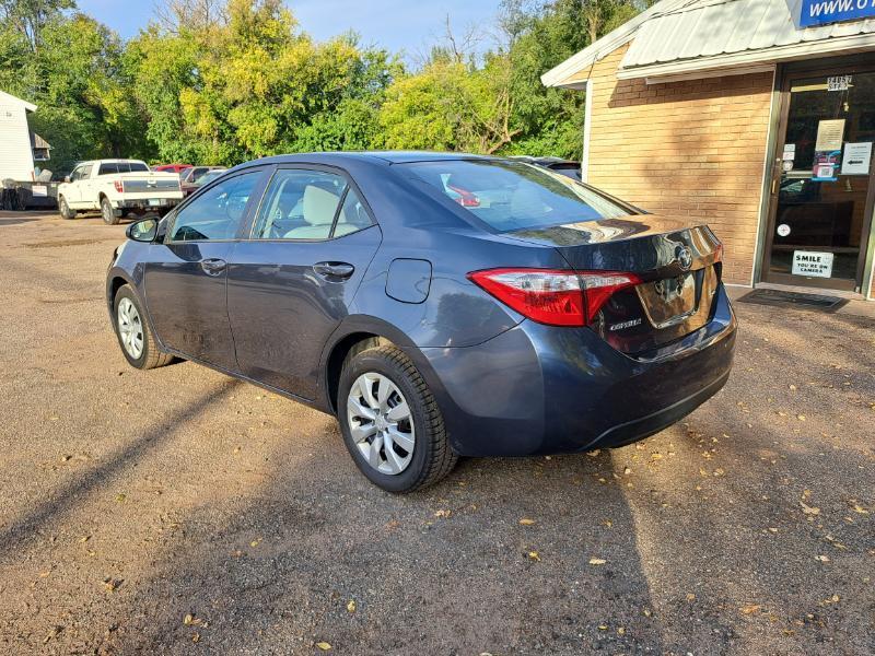 Toyota Corolla photo 3