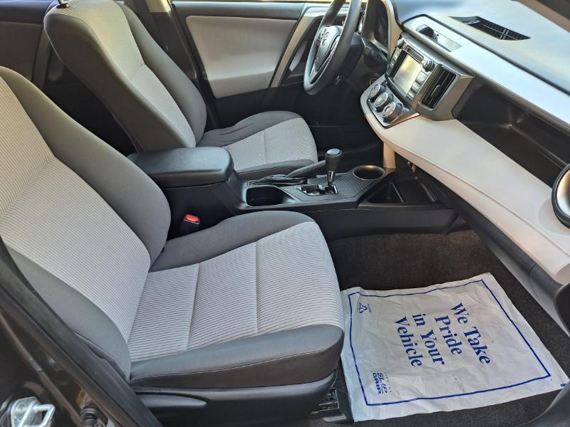 Toyota RAV4 LE AWD 2015