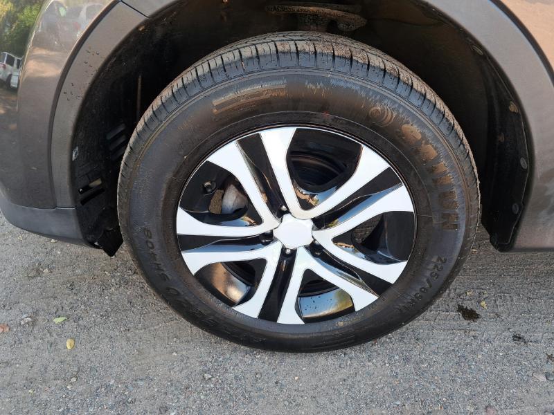 Toyota RAV4 LE AWD 2015