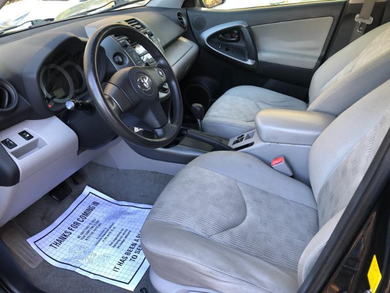 Toyota RAV4 Base I4 4WD with 3rd Row 2011