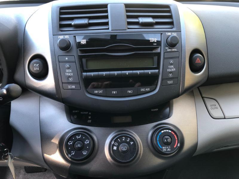 Toyota RAV4 Base I4 4WD 2010