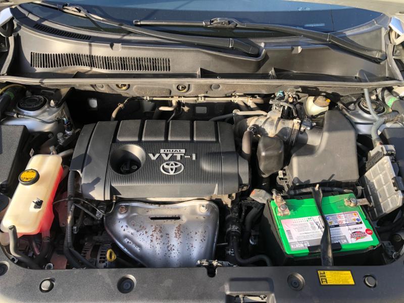 Toyota RAV4 Base I4 4WD 2010