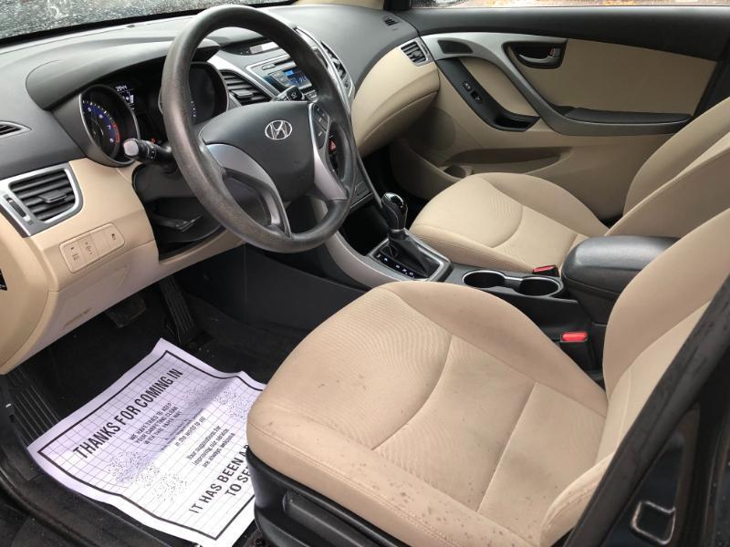 Hyundai Elantra SE 4D Sedan 2016