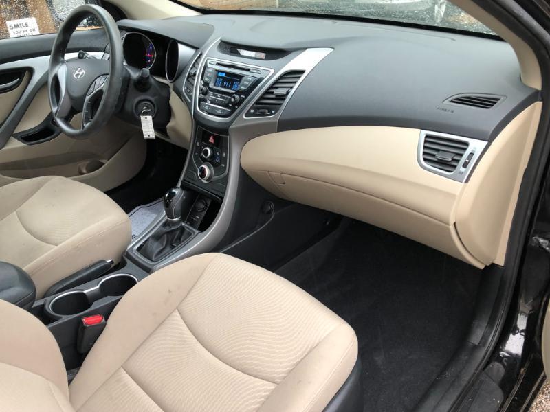 Hyundai Elantra SE 4D Sedan 2016