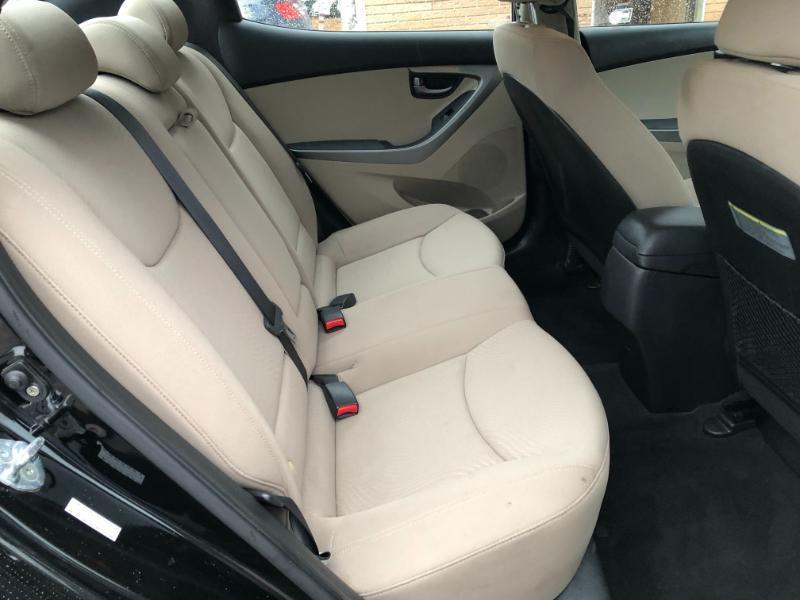 Hyundai Elantra SE 4D Sedan 2016