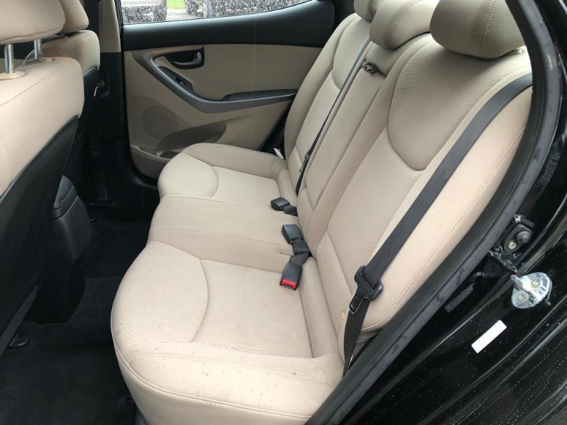 Hyundai Elantra SE 4D Sedan 2016