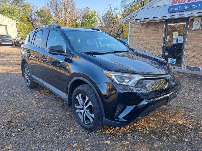 Toyota RAV4 LE AWD 2018
