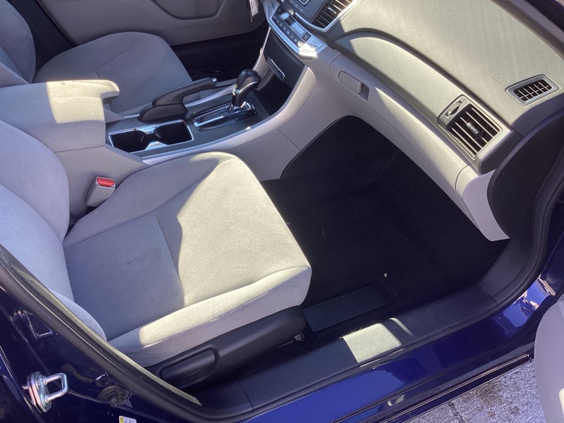 Honda Accord LX Sedan CVT 2013