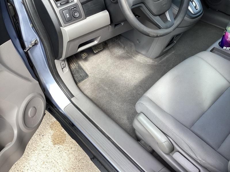 Honda CR-V LX 2010