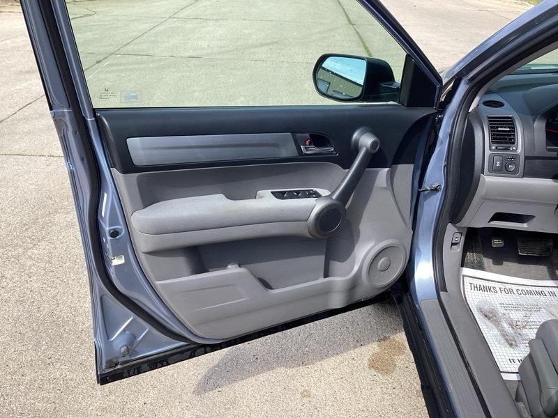 Honda CR-V LX 2010