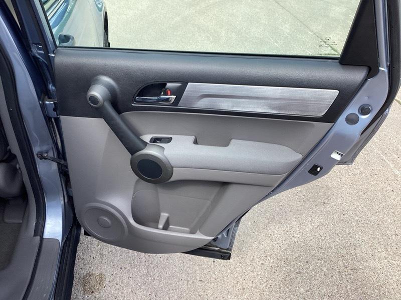 Honda CR-V LX 2010