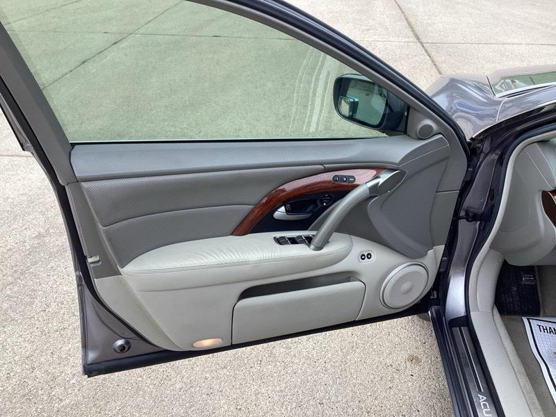 Acura RL SH AWD with Navigation System 2006