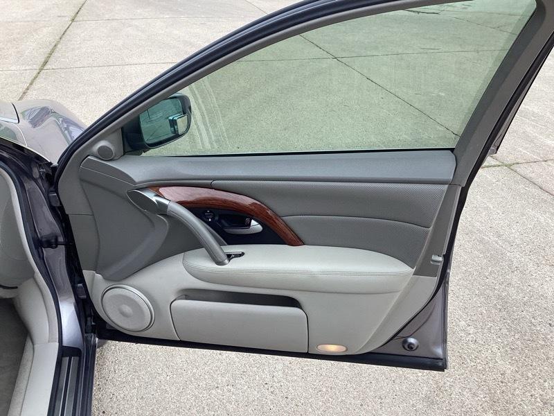 Acura RL SH AWD with Navigation System 2006