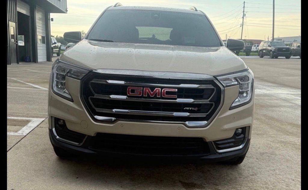 GMC Terrain  2022