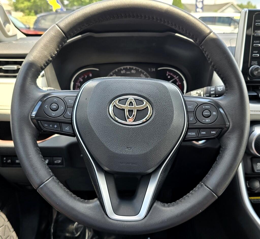 Toyota RAV4  2021