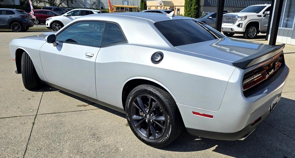 2020 Dodge Challenger GT photo 4