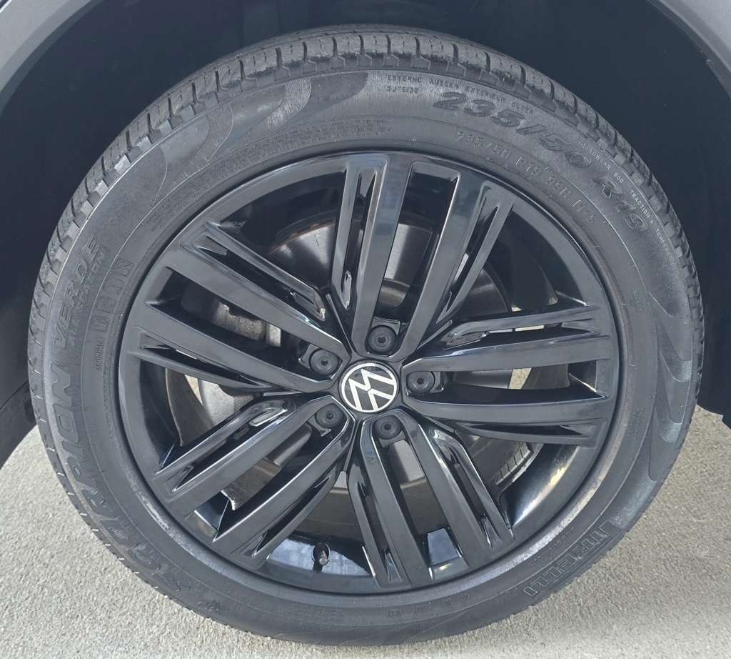 Volkswagen Tiguan  2022