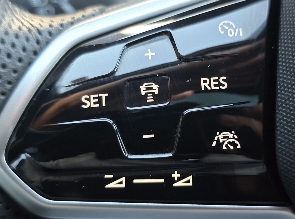 Volkswagen Tiguan  2022