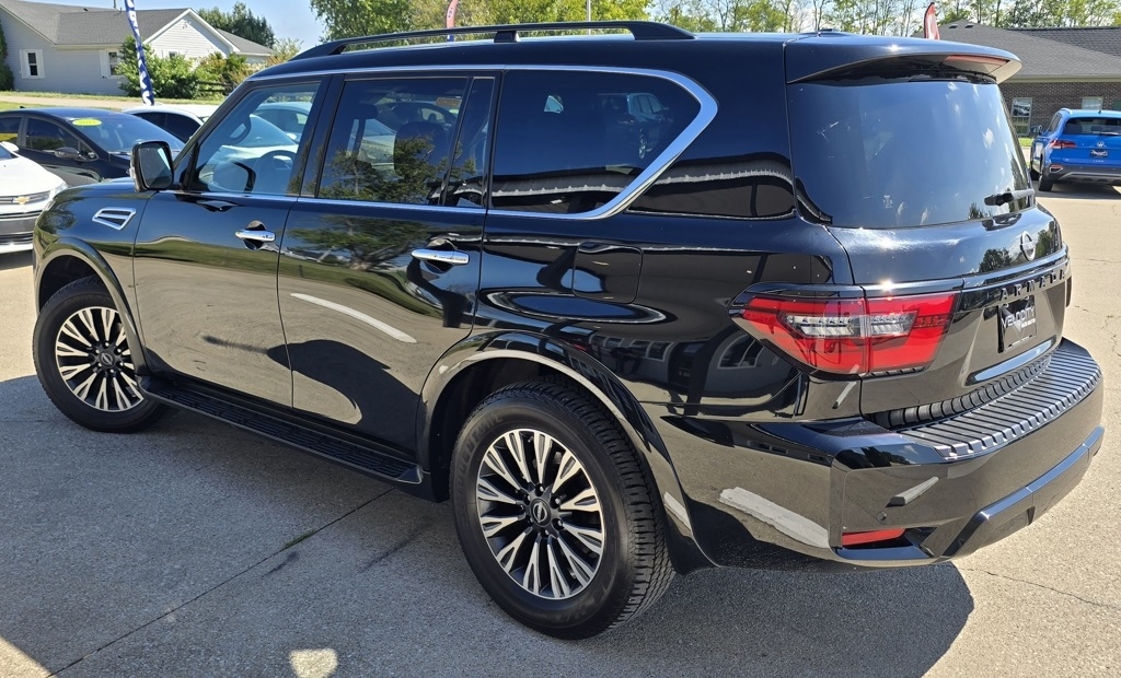 2023 Nissan Armada SL photo 3