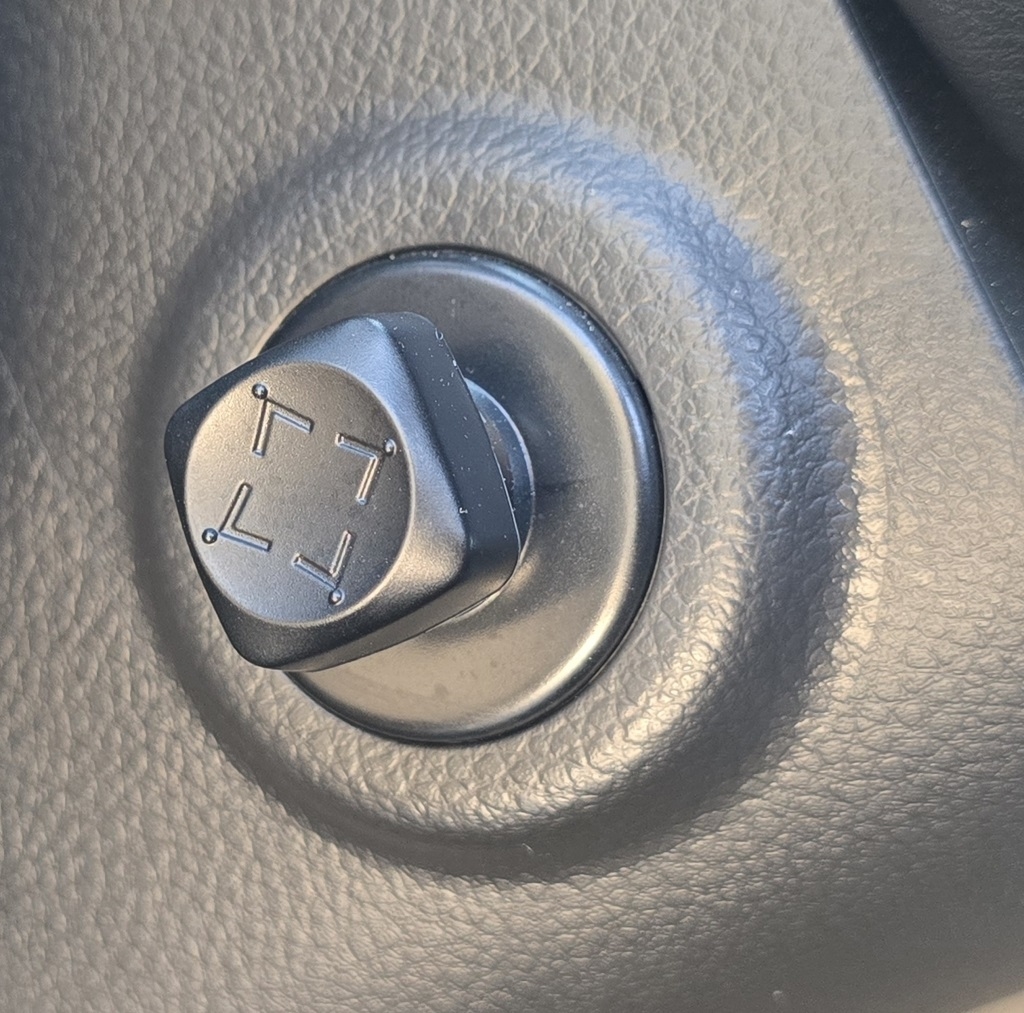 2023 Nissan Armada SL photo 10