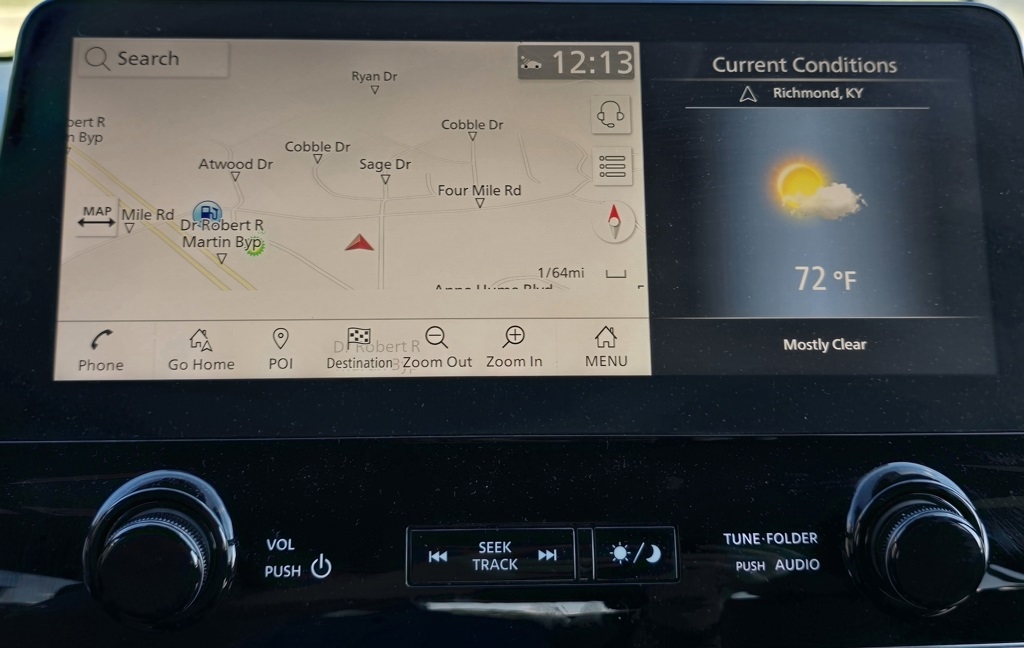 2023 Nissan Armada SL photo 12