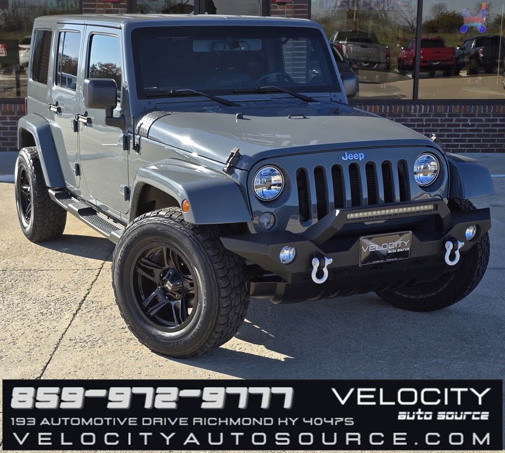 2015 Jeep Wrangler Unlimited Sahara's photo