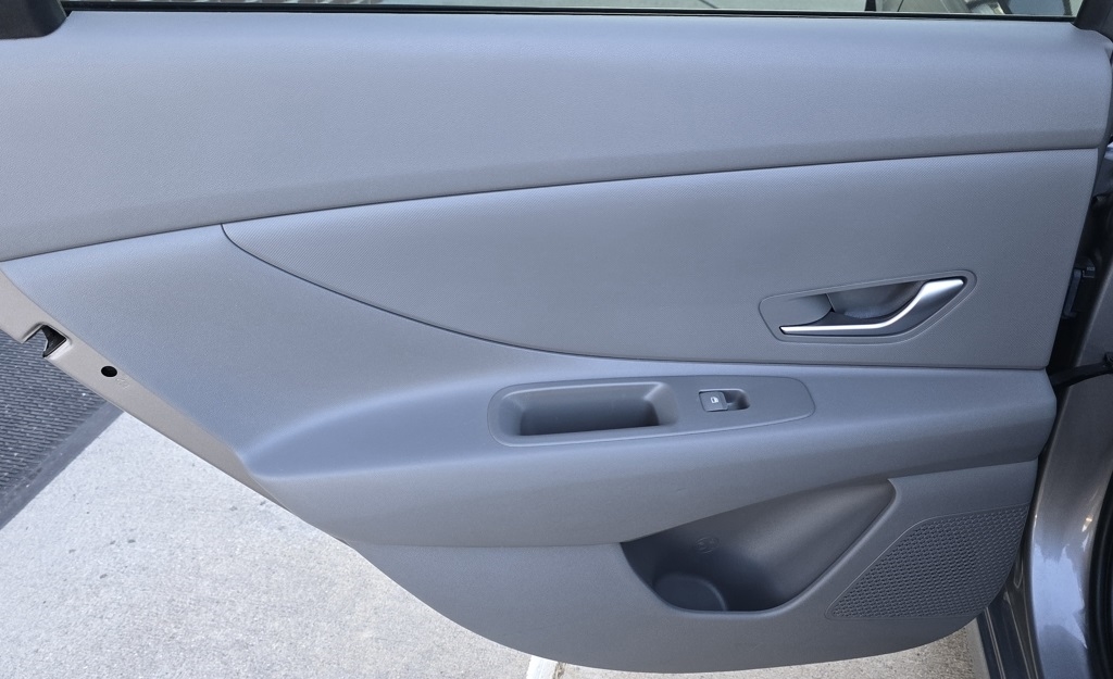 Hyundai Elantra  2023